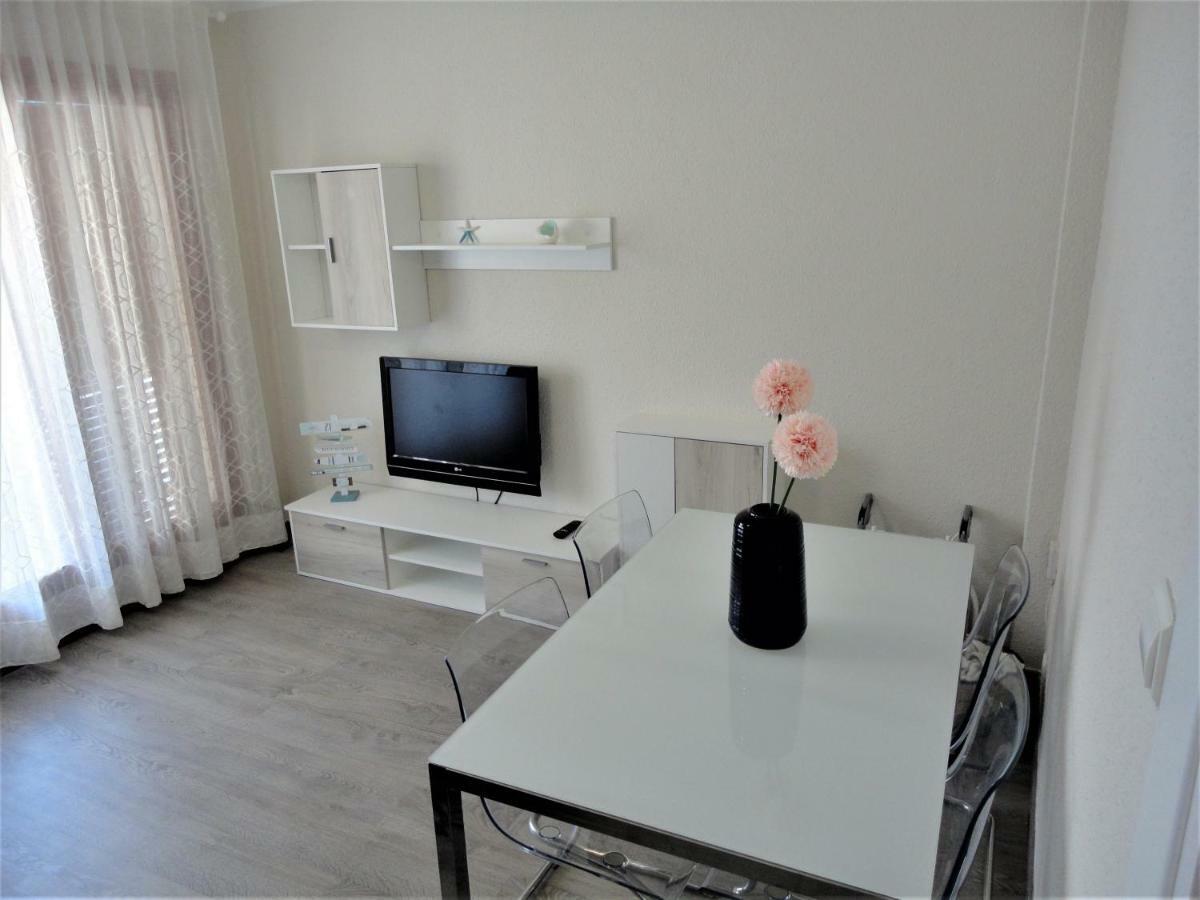Lamoga-Sandi 4 2 Torredembarra Kültér fotó