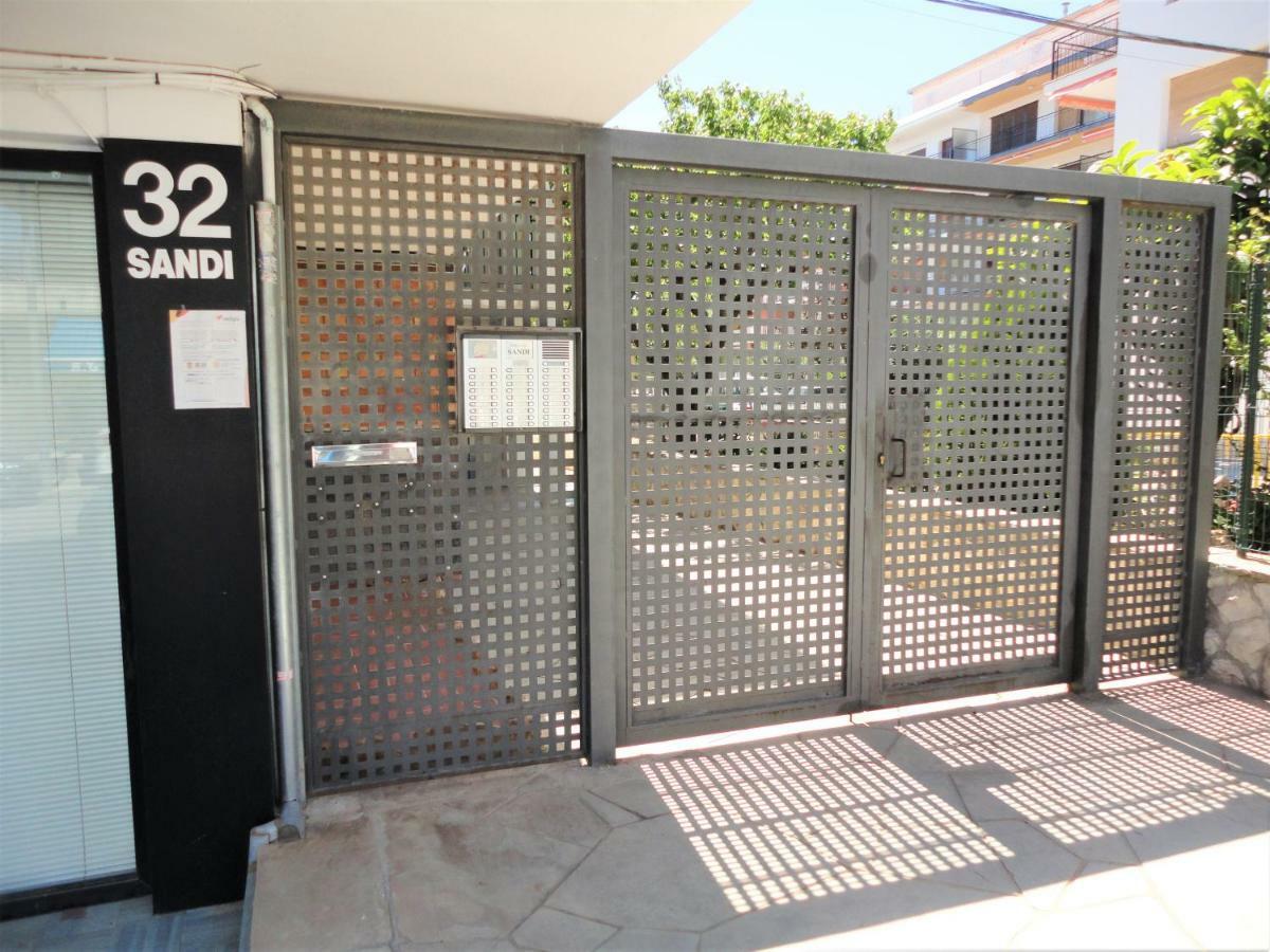 Lamoga-Sandi 4 2 Torredembarra Kültér fotó